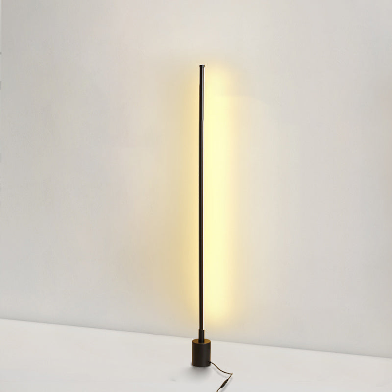 Modern Style Strip a forma di illuminazione da pavimento in metallo 1 Lampada leggera per soggiorno