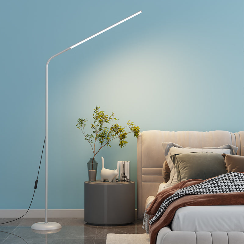 Modern Style Linear Shape Floor Lighting Metal 1 Light Floor Lamp for Bedroom