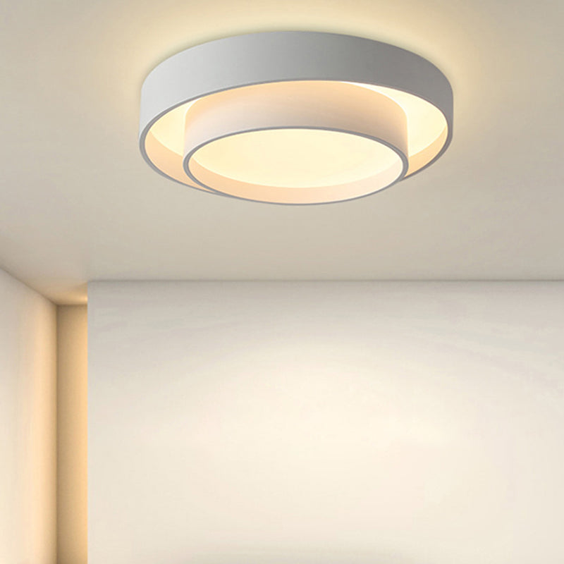 Round Shape Metal Flush Mount Light Modern 1-Light Flush Mount Ceiling Light in White