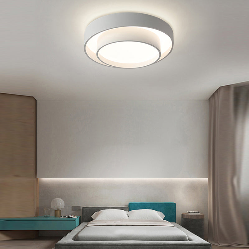 Round Shape Metal Flush Mount Light Modern 1-Light Flush Mount Ceiling Light in White