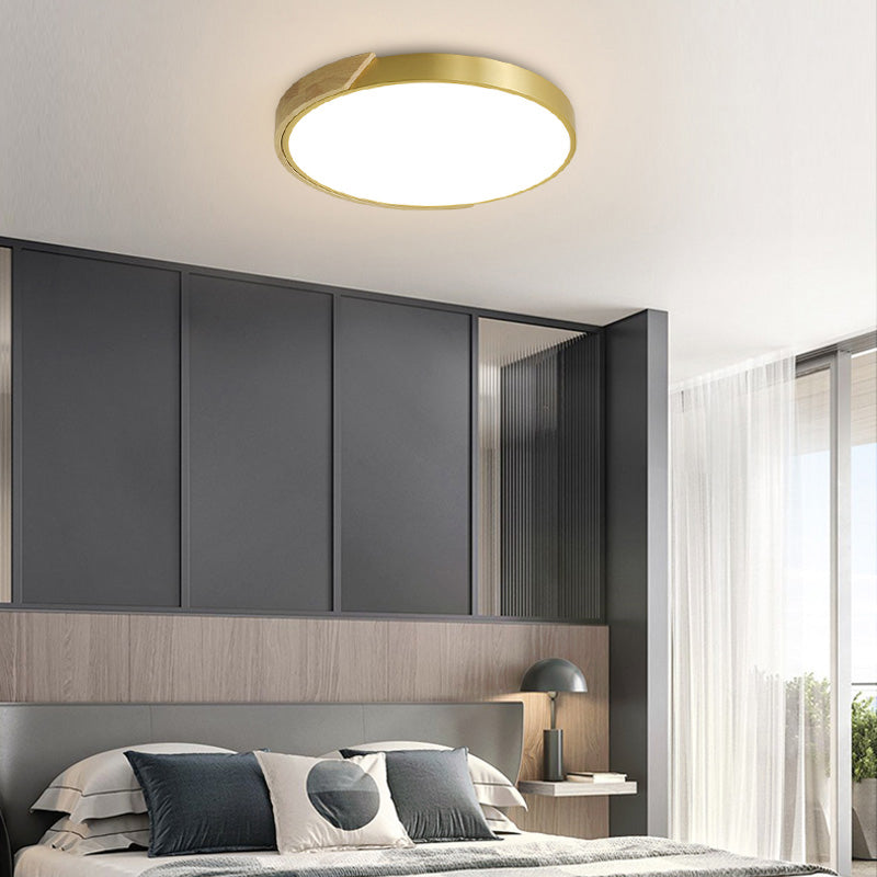 Estilo moderno Reduce Flush Mount Metal 1 Lámpara de montaje de lavado de luz en acabado dorado