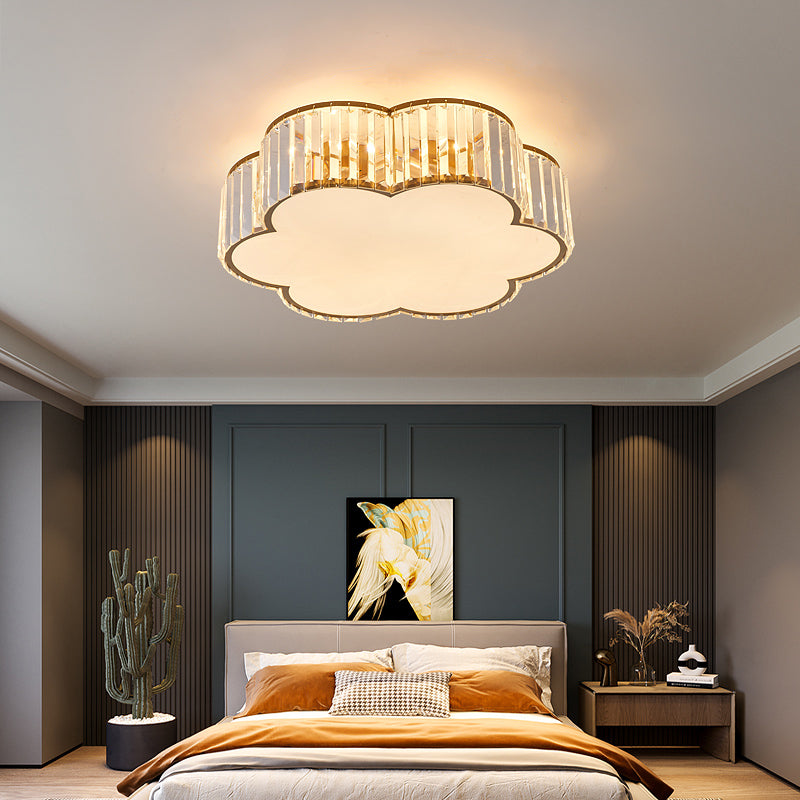 Crystal Shaded Flush Mount Lighting Simplicity Bedroom Ceiling Lighting in Gold