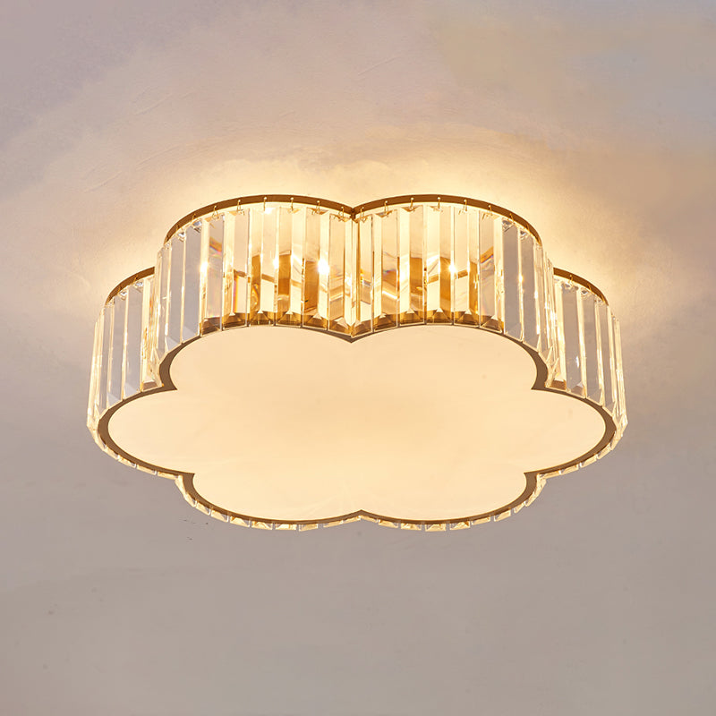 Crystal Shaded Flush Mount Lighting Simplicity Bedroom Ceiling Lighting in Gold