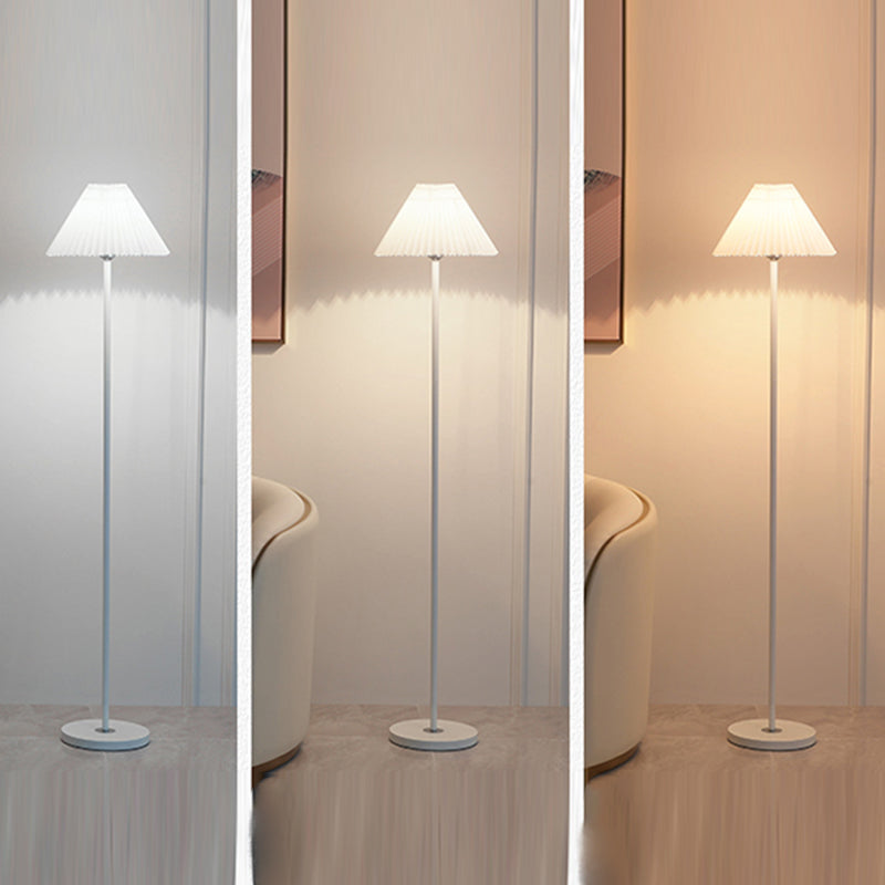 Lumière au sol de la lampe moderne avec une teinte en tissu pour le salon