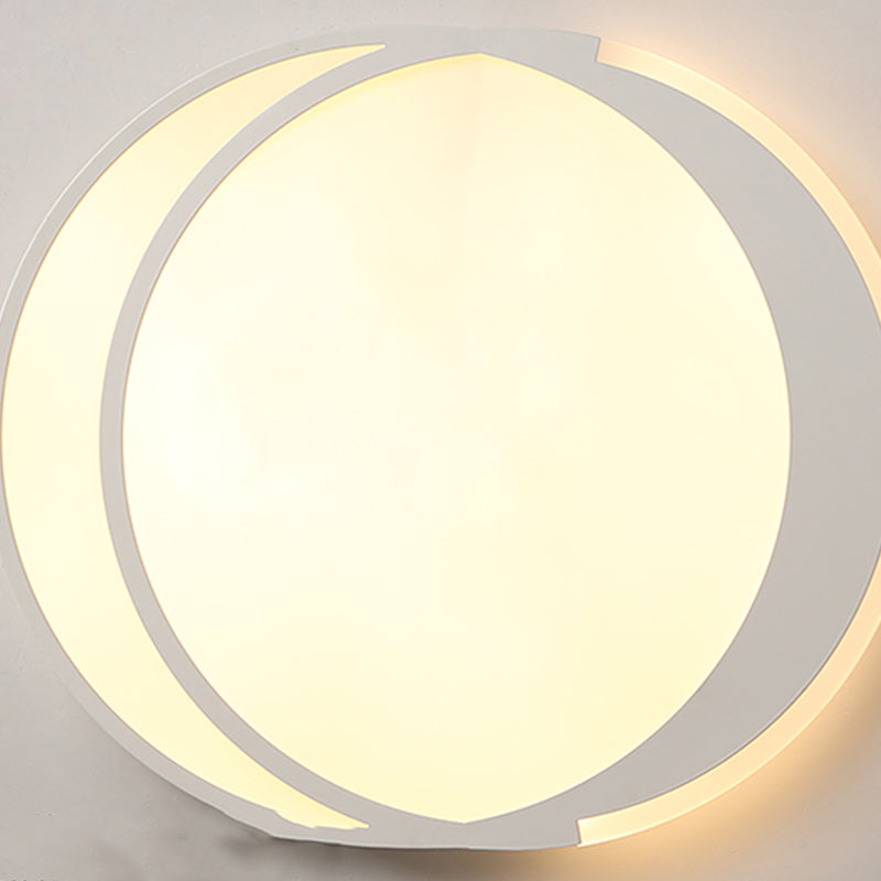 Metal Round Shape Flush Mount Light Modern 1-Light Flush Mount Ceiling Light in White