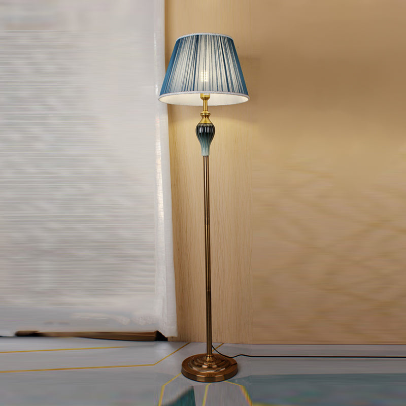 Modern Floor Lamp Household Floor Lighting Fixture with Fabric Shade for Sitting Room