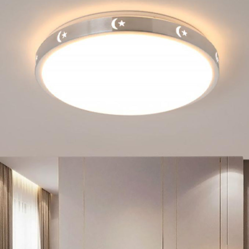 Silver Circle Ceiling Light Fixture Modern Style LED Aluminum Close to Ceiling Lighting