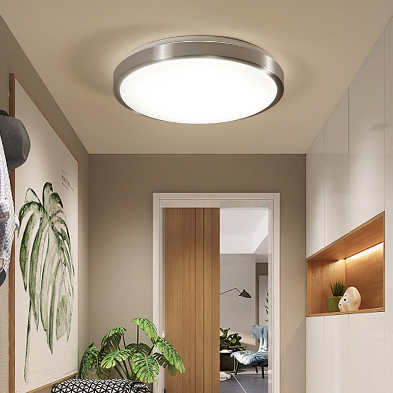 Silver Circle Ceiling Light Fixture Modern Style LED Aluminum Close to Ceiling Lighting