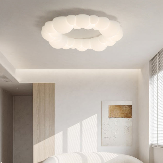 Metal Circle Ceiling Light Fixture Modern Style LED White Ceiling Flush Mount