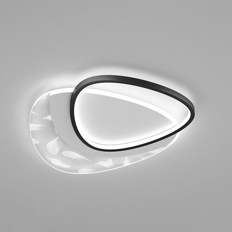 Triangolo a filo triangolare contemporaneo Metal 2 Light Flush Monte Affermazione Luce del soffitto