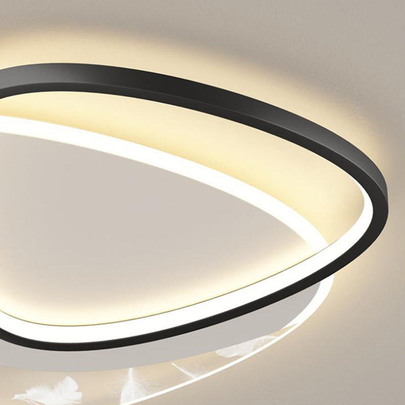 Triangolo a filo triangolare contemporaneo Metal 2 Light Flush Monte Affermazione Luce del soffitto