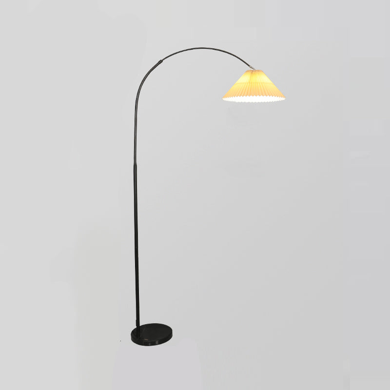 Zeitgenössische farbenfrohe Stehlampe kreativer Bodenlicht mit Stoffton für Schlafzimmer