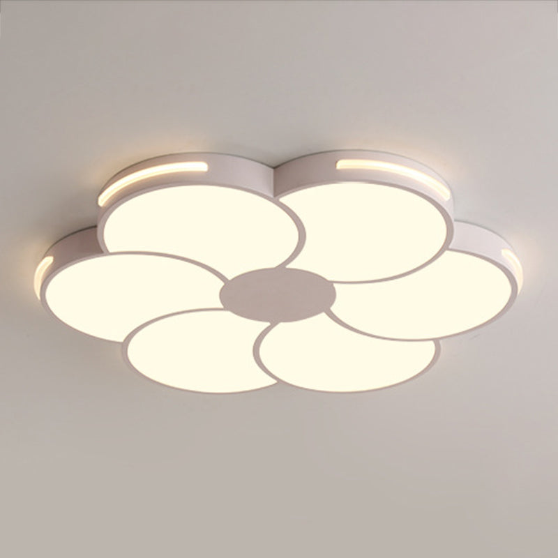 Contemporary Flower-Like Flush Light Fixture Iron 1 Light Flushmount Lighting in White