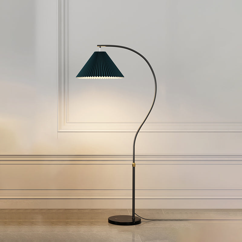 Fabric Floor Standing Lamp Minimalist Style Floor Light for Bedroom