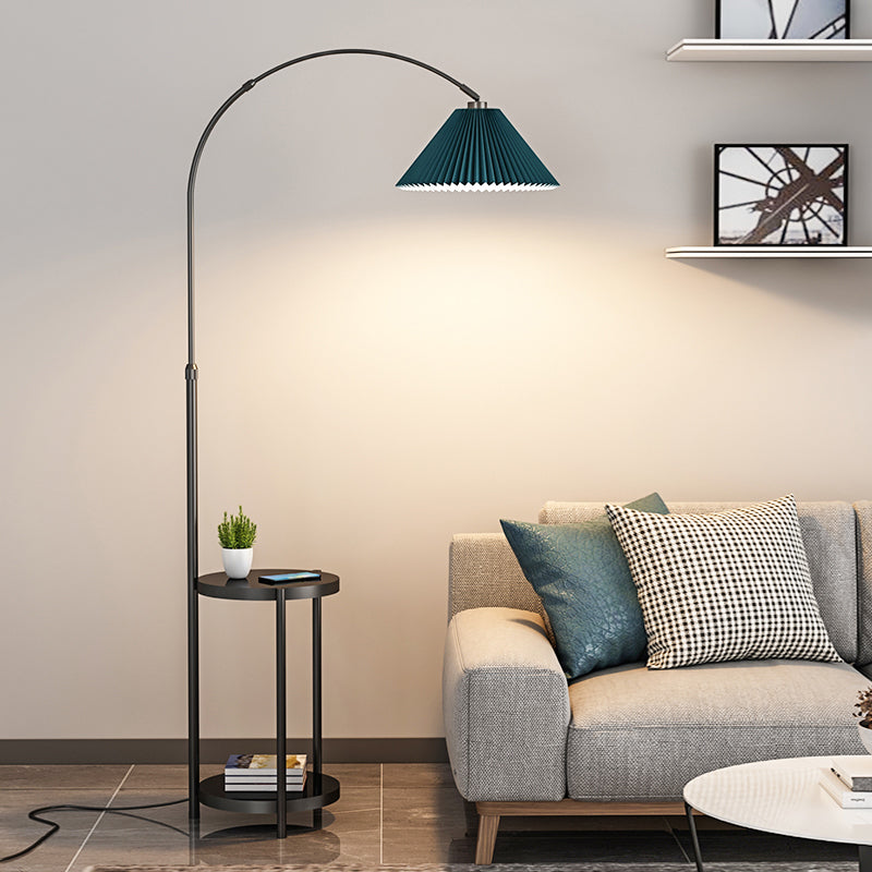 Nordic Style Eisenstock -Lampt -Stofftuch -Schattenlampe Bodenlicht mit Tee Tisch für Wohnzimmer