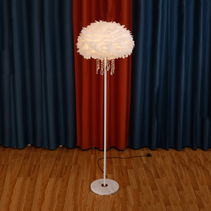 Modern Simple Iron Floor Lamp Ball Shape Floor Light with Feather Shade for Bedroom