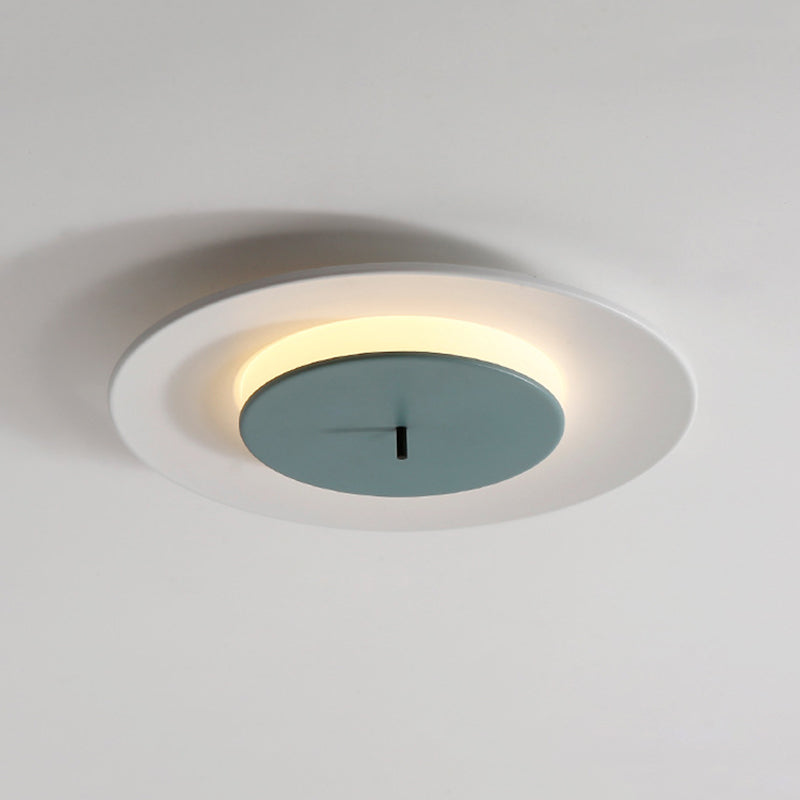 Metal Circle Ceiling Light Fixture Nordic-Style LED Ceiling Mounted Fixture