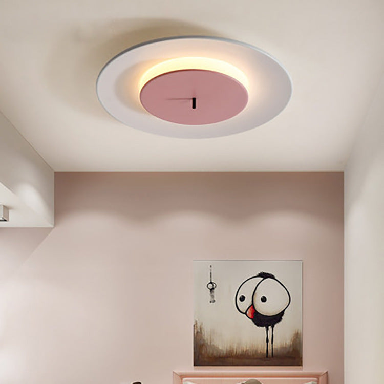 Metal Circle Ceiling Light Fixture Nordic-Style LED Ceiling Mounted Fixture