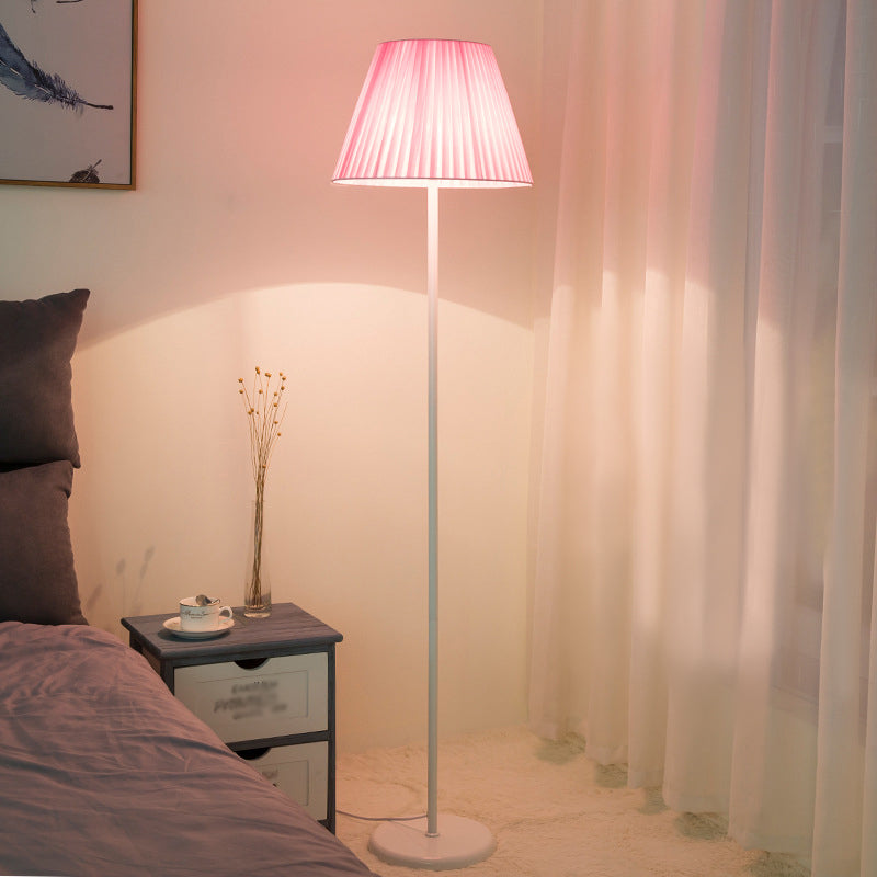 Moderne einfache Stehlampe Makaroon -Zwiebel -Bodendlicht mit Stoffton für Schlafzimmer