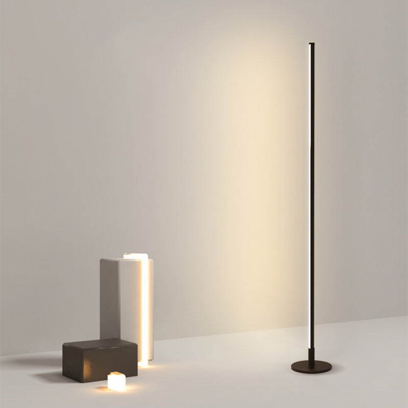 Metalen lineaire vorm Vloerverlichting Moderne 1-licht vloerbevestiging Lamp