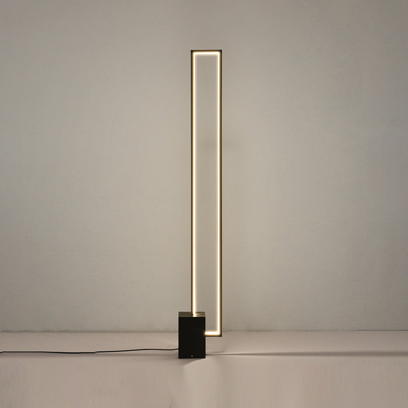 Iluminación de piso de forma cuadrada de metal Iluminación moderna de lámpara de piso de 1 luz en negro