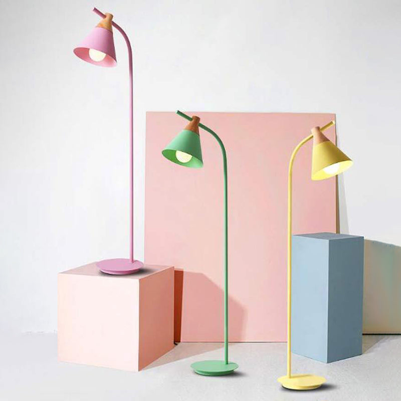 Light de style macaron Light 1-Light Floor Standing avec bois pour le salon