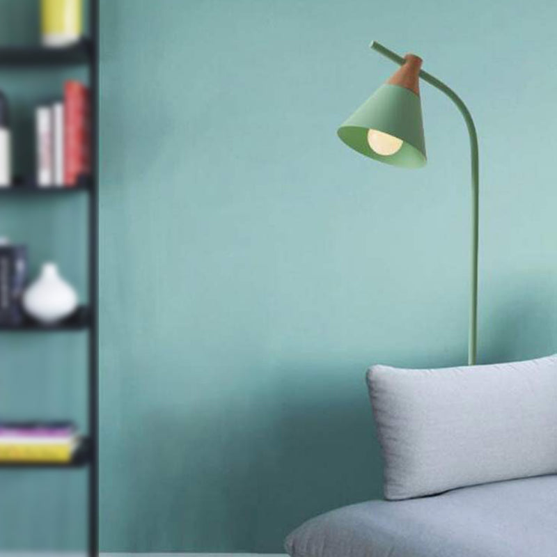 Macaron-stijl vloerlicht 1-licht vloer staande lamp met hout voor woonkamer