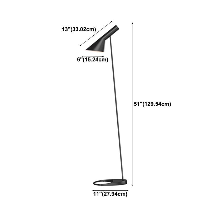 Makkaronbodenleuchte 1 Lichtbodenstehende Lampe mit Metallschatten für Wohnzimmer