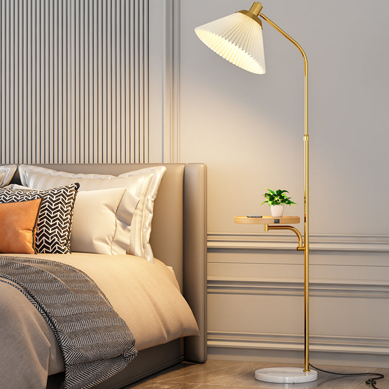 Nordic Style Metal Floor Lamp Cloth Shade Bulb Floor Light with Tea Table for Bedroom