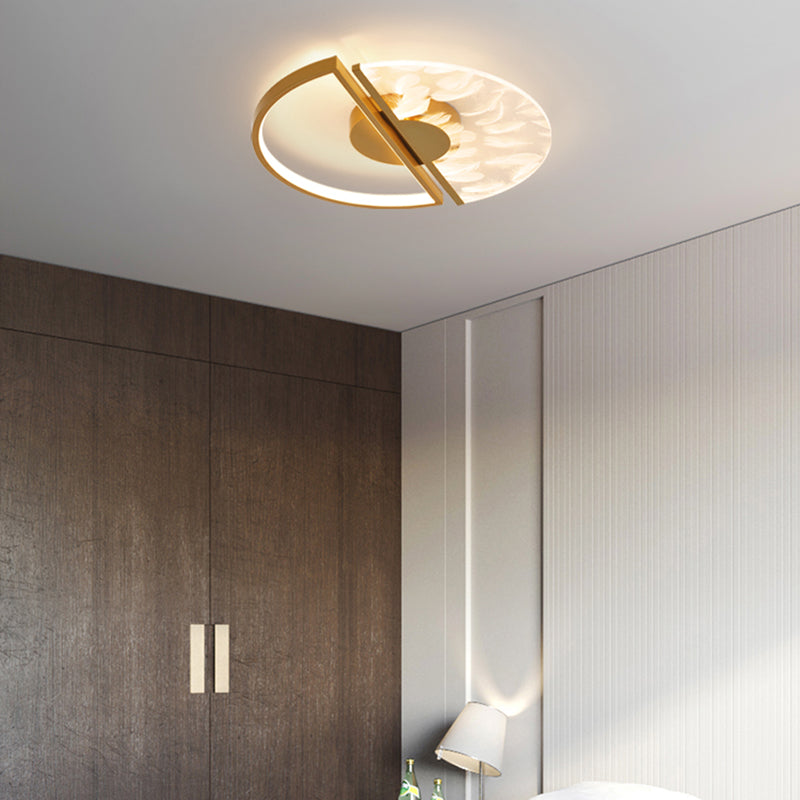 Contemporary Style Flush Mount Feather Ceiling Lighting Fixture for Sitting Room