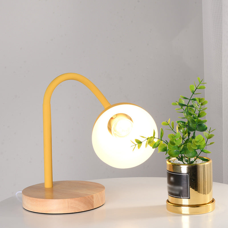 Modern Style Desk Lighting Fixture Colorful Metal Shade Desk Lamp for Bedroom