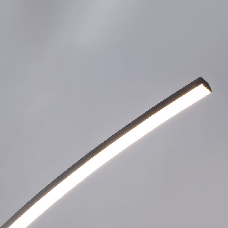 Illuminazione da pavimento a forma lineare in metallo moderno 1 lampada da pavimento leggera in nero