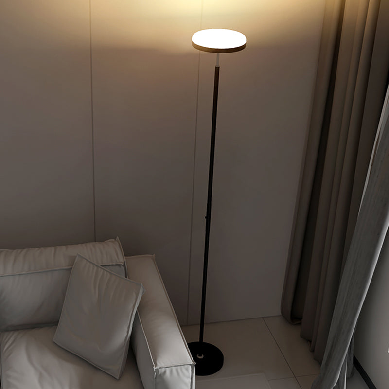 Moderno semplice lampada in alluminio a forma di lampada a forma di pavimento con tonalità acrilica per camera da letto