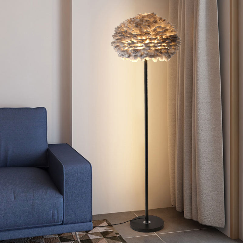 Round Floor Standing Lamp Modern Style Floor Light with Feather Shade