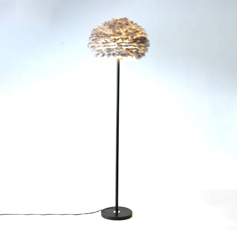 Round Floor Standing Lamp Modern Style Floor Light with Feather Shade