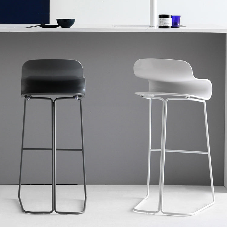 Scandinavian Matte Finish Plastic Barstool Footrest Coffee Shop Stool