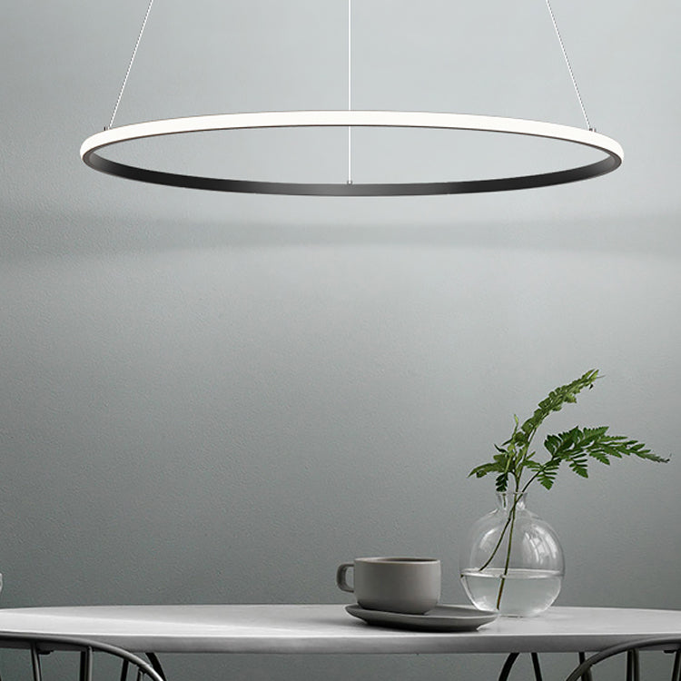 Metal Round Shape Flush Ceiling Light Modern Style 1 Light Flush Mount Lighting Fixture