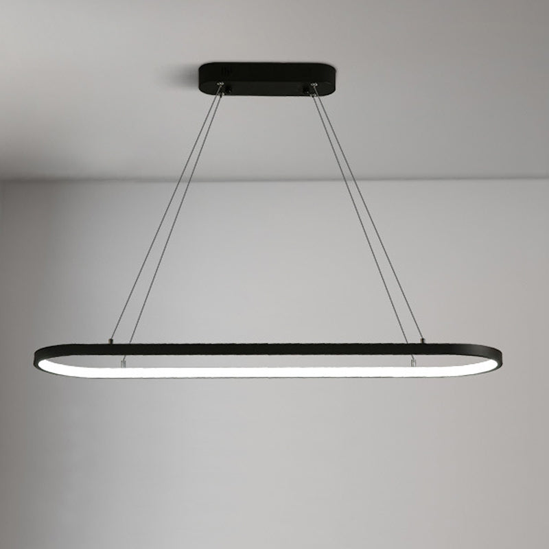 Metal Oval Shape Flush Ceiling Light Modern Style 1-Light Flush Mount Lighting Fixtures