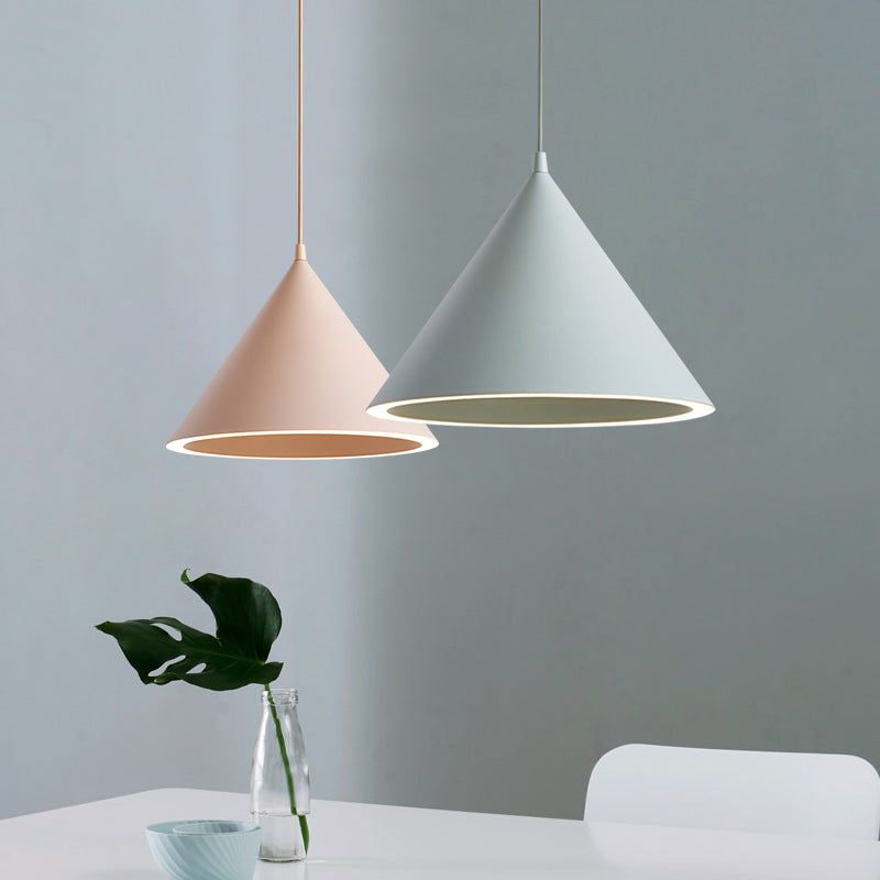 Modern Style Cone Shade Hanging Light Metal 1 Light Pendant Lamp for Living Room