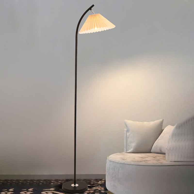 Floor Standing Lamp Modern Style Floor Light with Fabric Shade