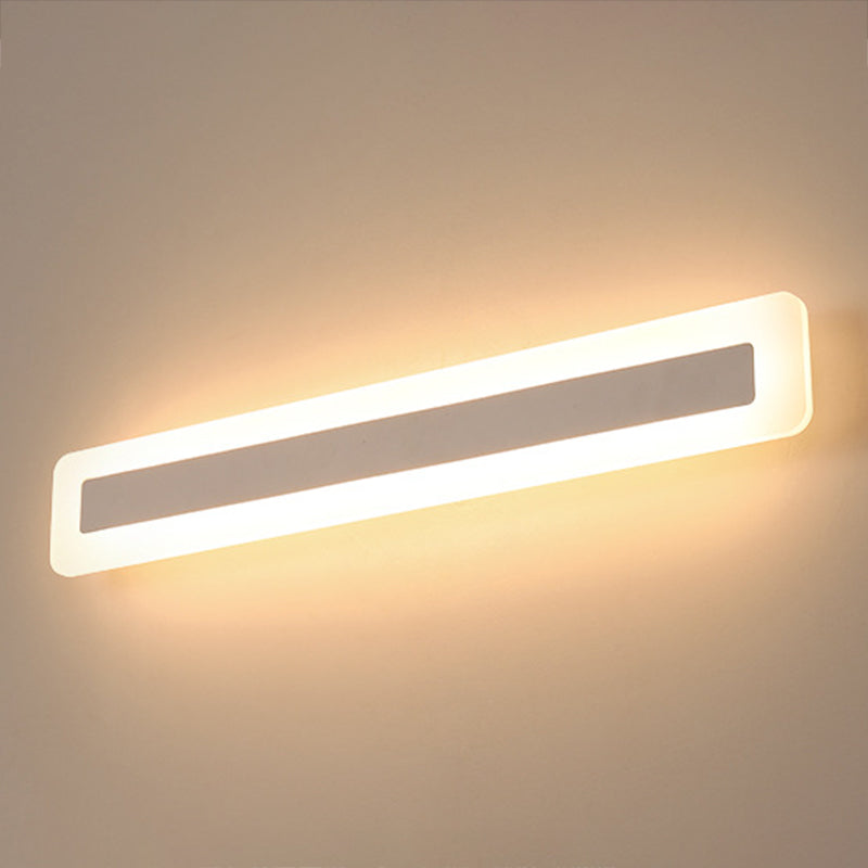 Linear Shape Metal Wall Sconce Modern Style 1-Light Mirror Wall Mount Lighting in White