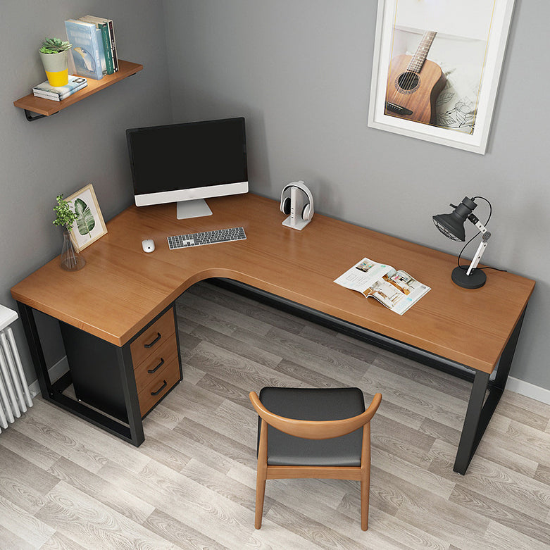 Industrial Style Writing Desk L-Shape Solid Wood Office Desk