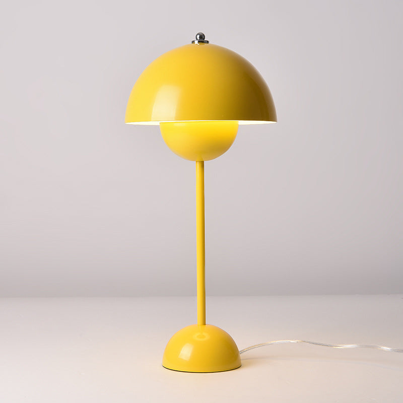 Macaron Style Table Lamp 1-Light Desk Lamp with Metal Shade for Bedroom