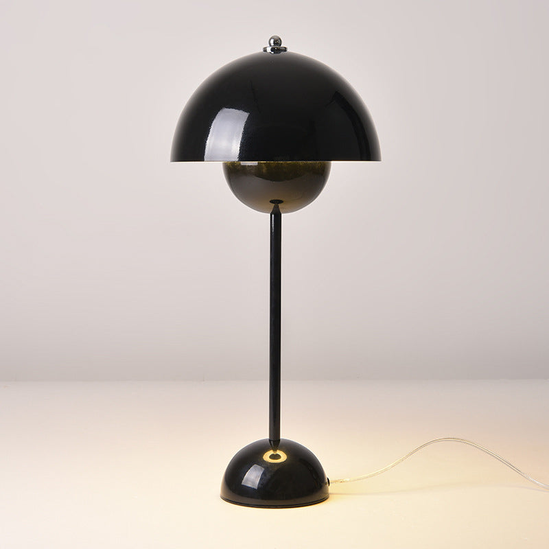 Macaron Style Table Lamp 1-Light Desk Lamp with Metal Shade for Bedroom