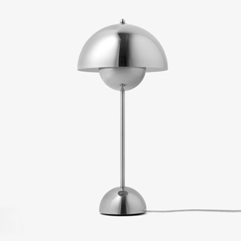 Macaron Style Table Lamp 1-Light Desk Lamp with Metal Shade for Bedroom