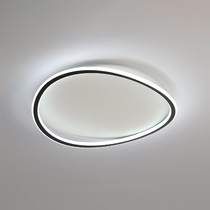 Metal Round Shape Flush Ceiling Light Modern Style 1 Light Flush Mount Lighting