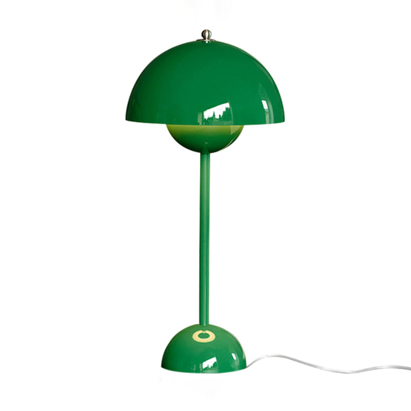 1-Light Metal Table Lamp Macaron Style Desk Lamp with Iron Shade