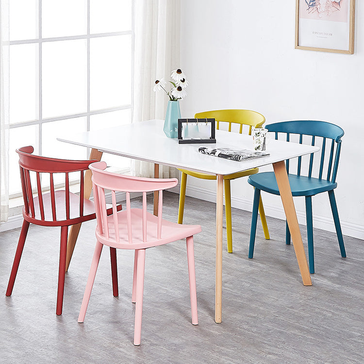 Plastic Scandinavian Side Chair Windsor Back Indoor-Outdoor Chair