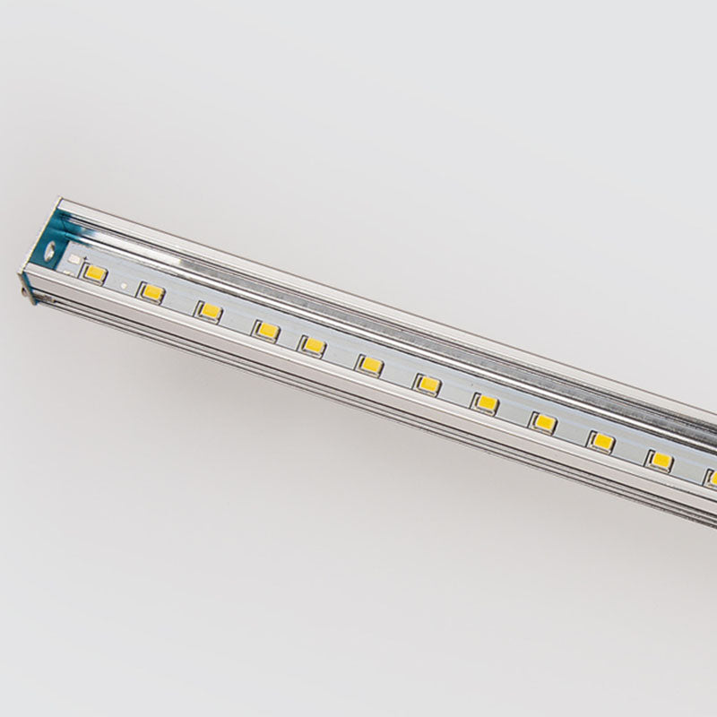 Lineal estilo moderno moderno tocador de metal ligero 1-luce luz de espejo LED para baño en plata