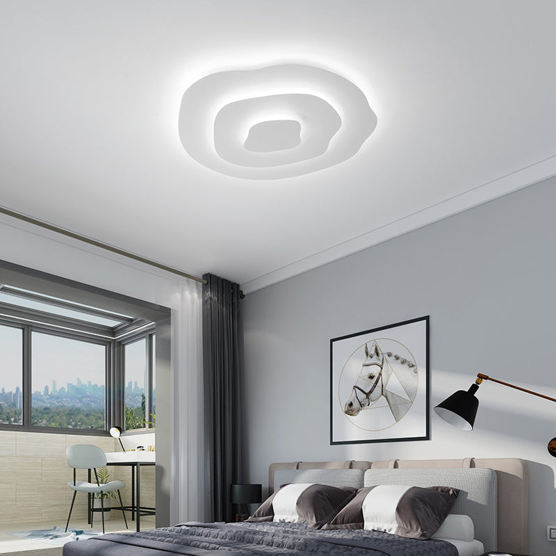 Modern Irregular Flush Light Metal 1 Light Flush Mount Ceiling Fixture in White